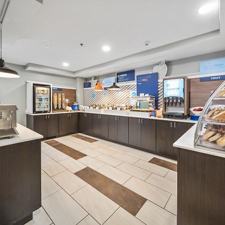 Holiday Inn Express Chicago Northwest-Vernon Hills By Ihg Luaran gambar