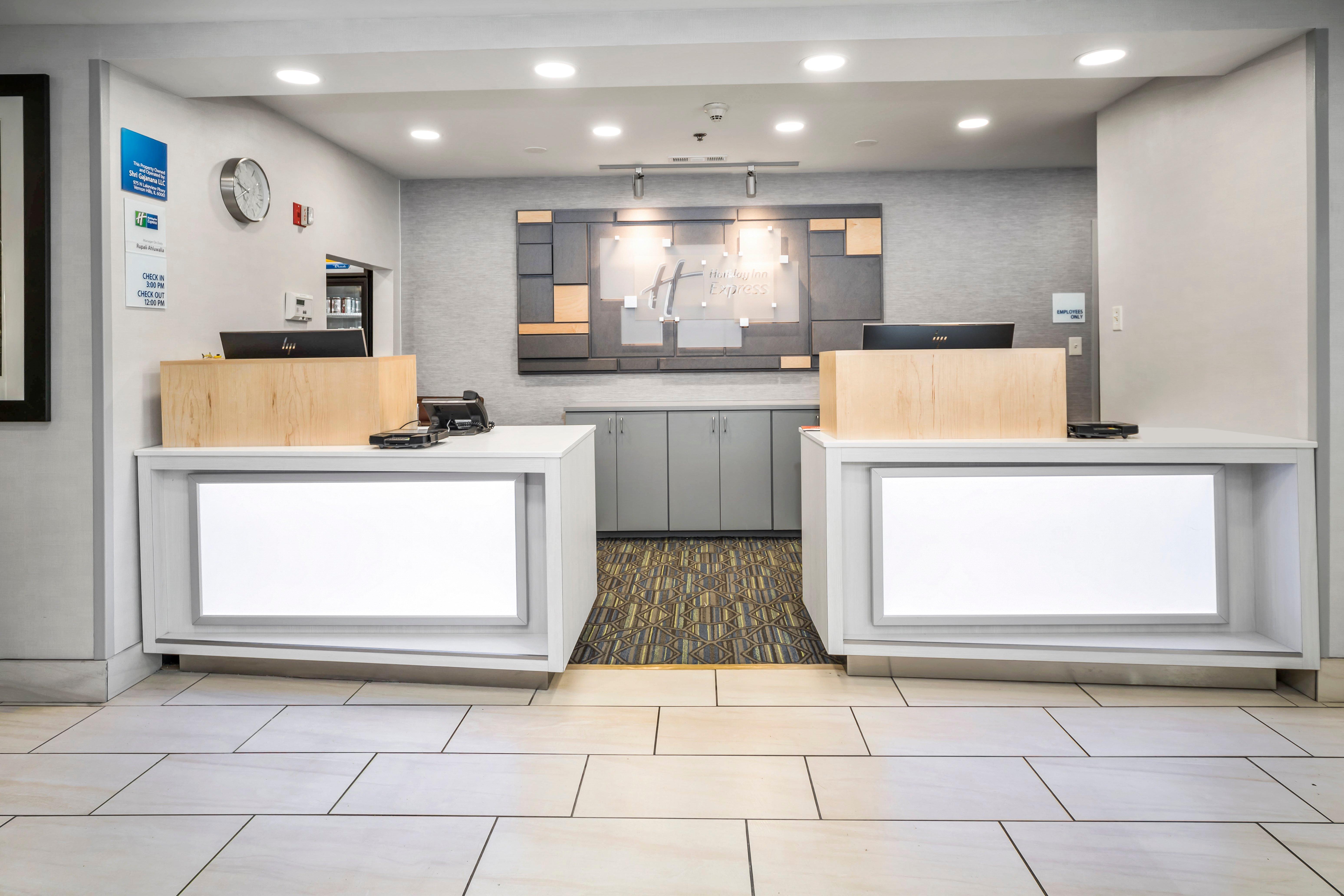 Holiday Inn Express Chicago Northwest-Vernon Hills By Ihg Luaran gambar