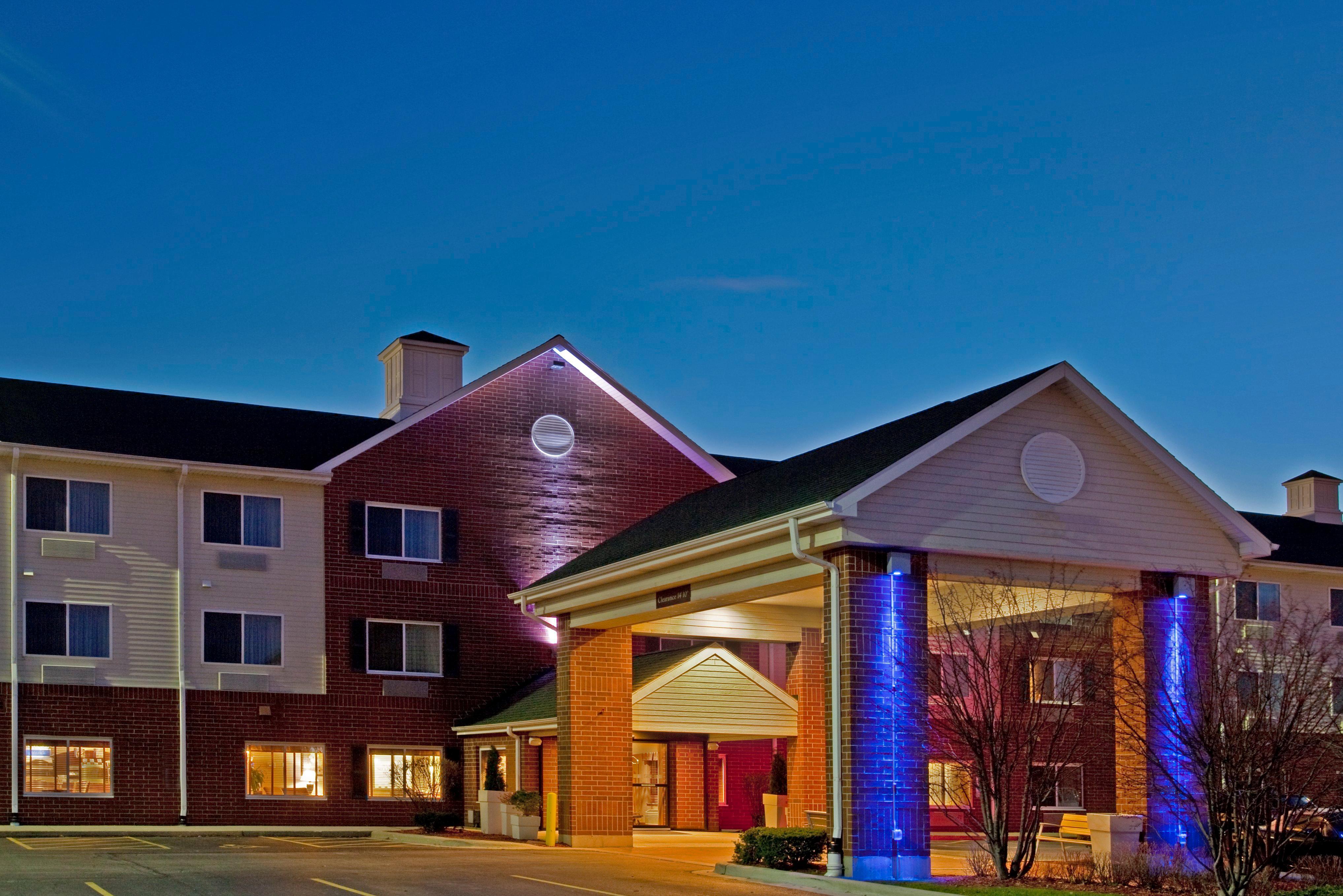 Holiday Inn Express Chicago Northwest-Vernon Hills By Ihg Luaran gambar