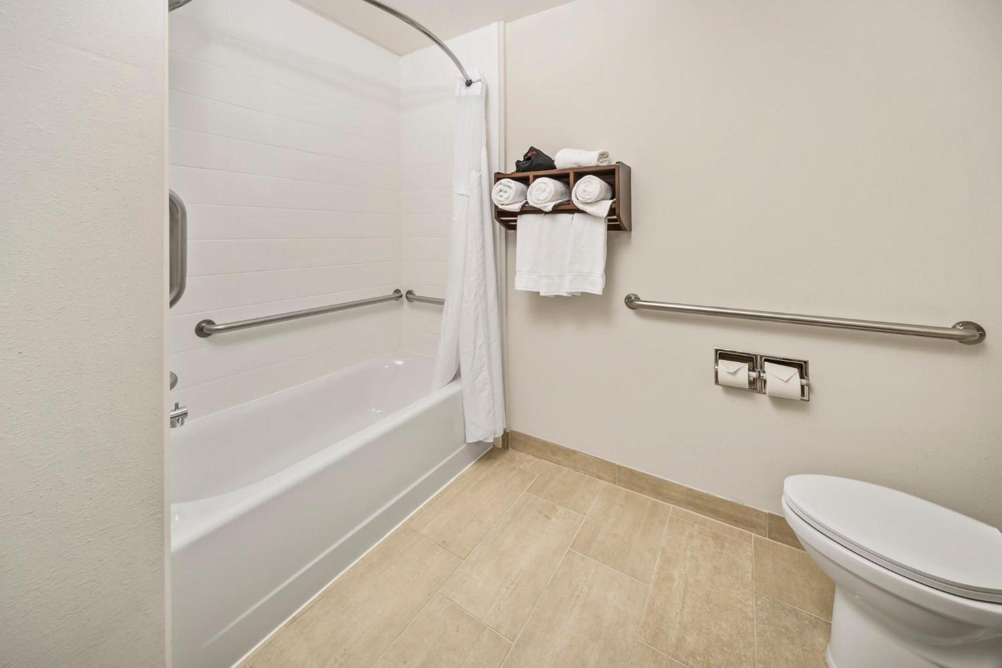 Holiday Inn Express Chicago Northwest-Vernon Hills By Ihg Luaran gambar