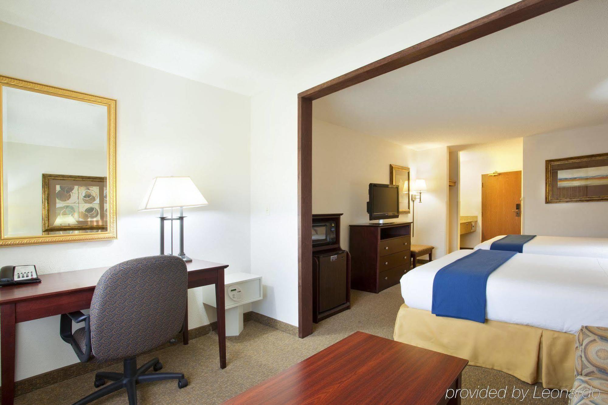 Holiday Inn Express Chicago Northwest-Vernon Hills By Ihg Bilik gambar
